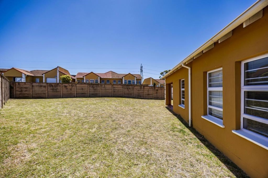 2 Bedroom Property for Sale in Beacon Bay Eastern Cape